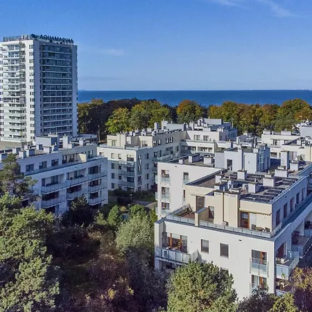 Aquamarina Z Garazem W Cenie By Baltic Home Мендзиздроє Екстер'єр фото