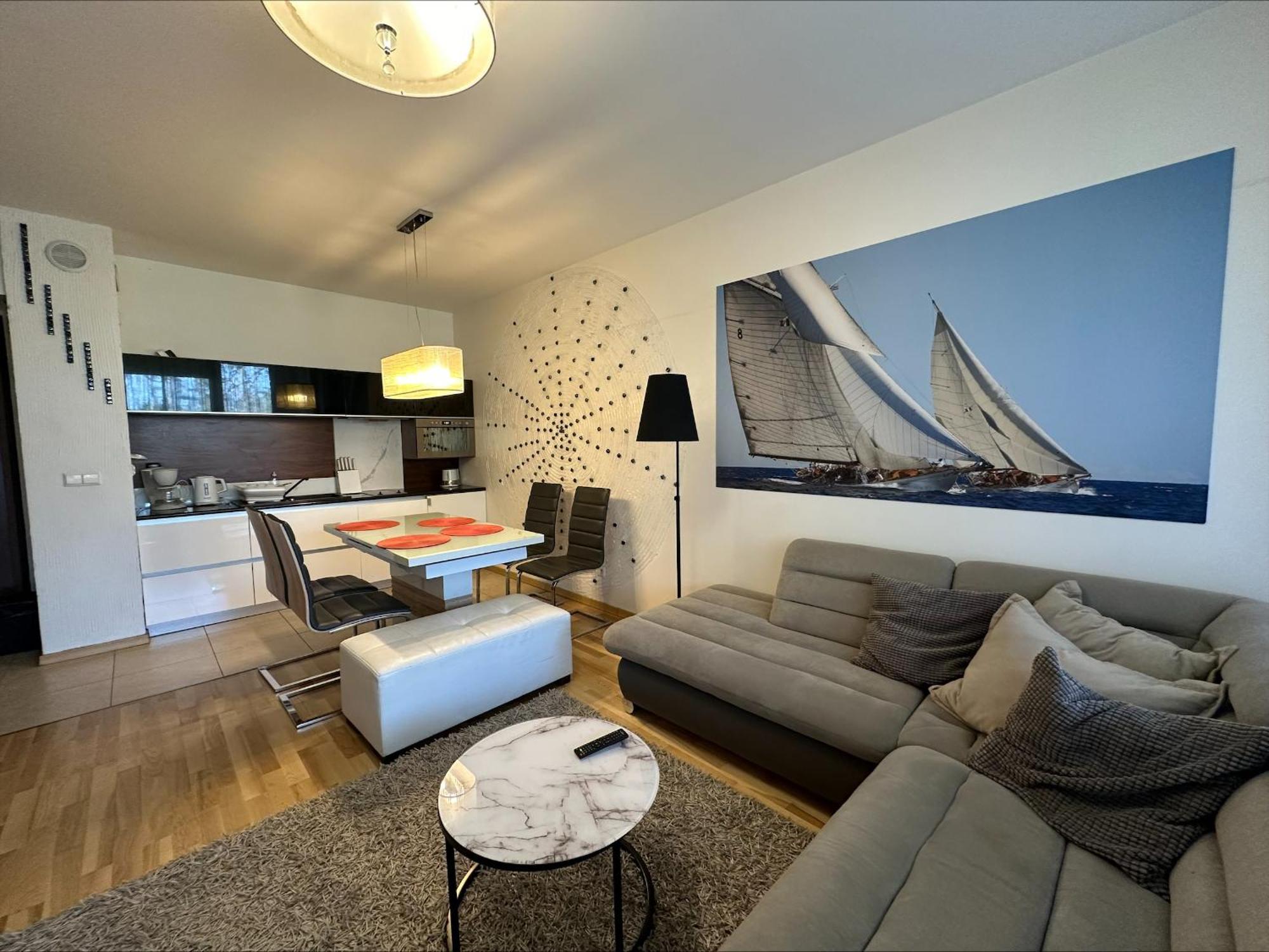 Aquamarina Z Garazem W Cenie By Baltic